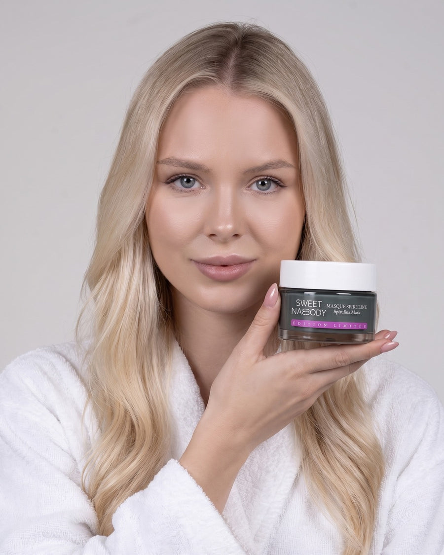 Masque Spiruline - Édition Limitée, porté